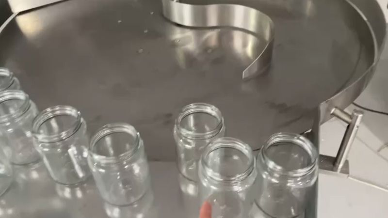 Turntable Bottle Unscrambler