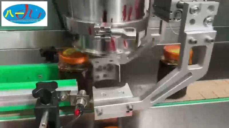 Automatic Tracking Screw Capping Machine