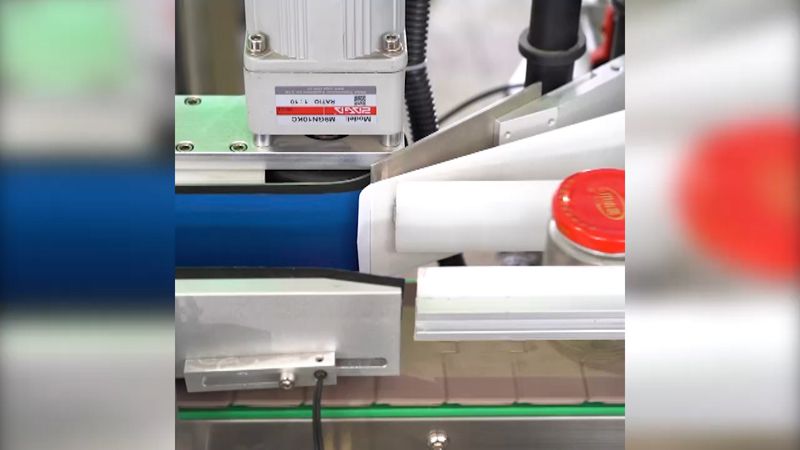 Round Bottle Labeling Machine